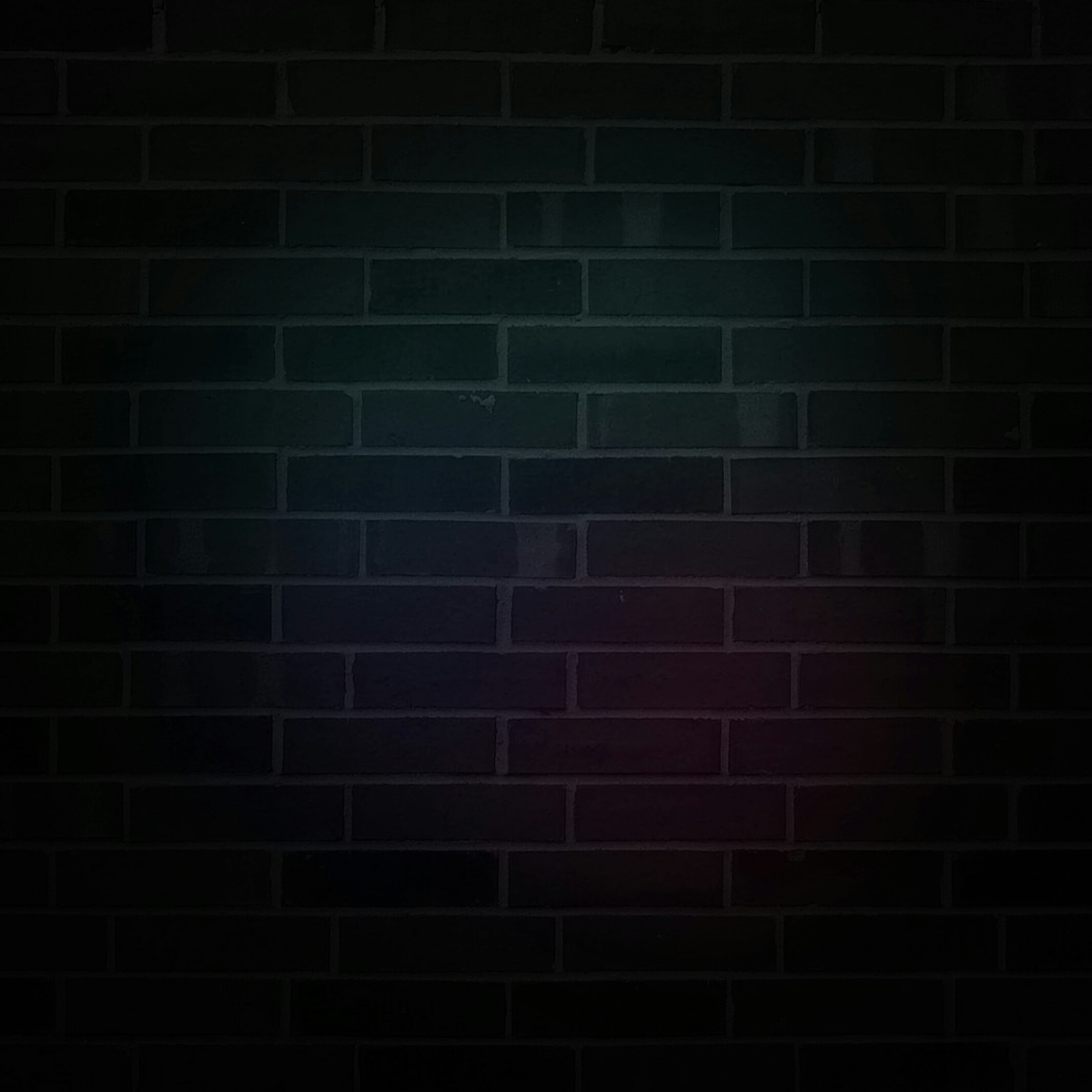 Кирпичная стена в темноте