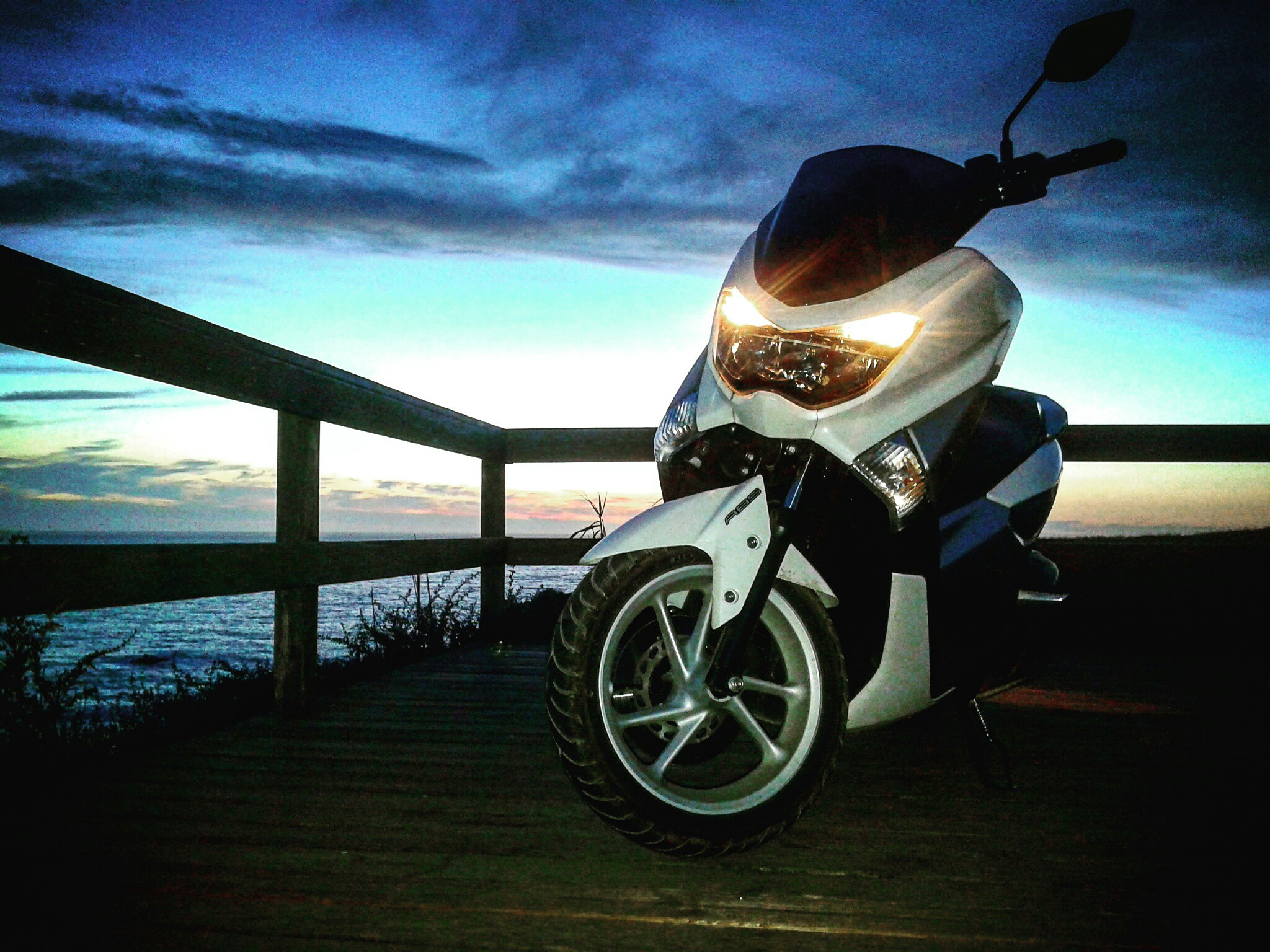 Yamaha nmax 125 sunset - Image by Justin Jesus