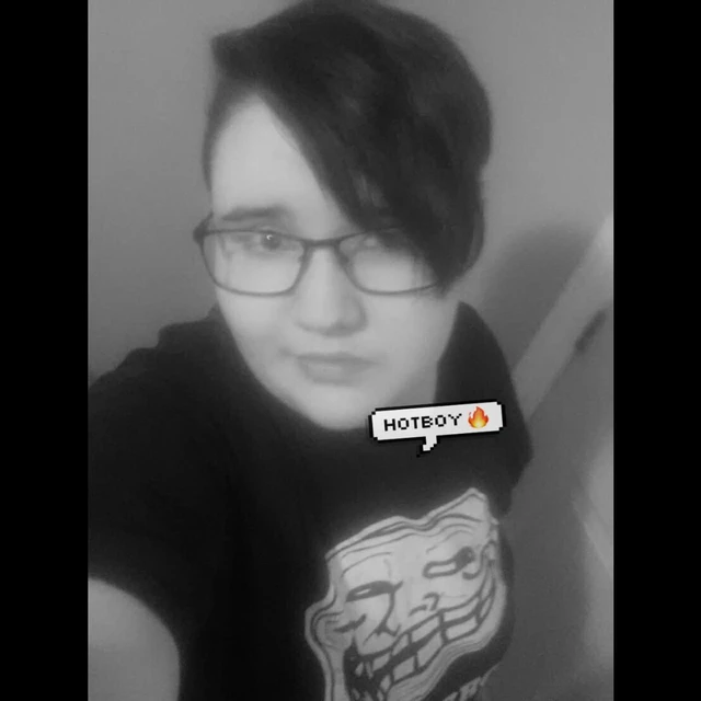 pix Emo Pfp me gothboy goth emohair emo image by