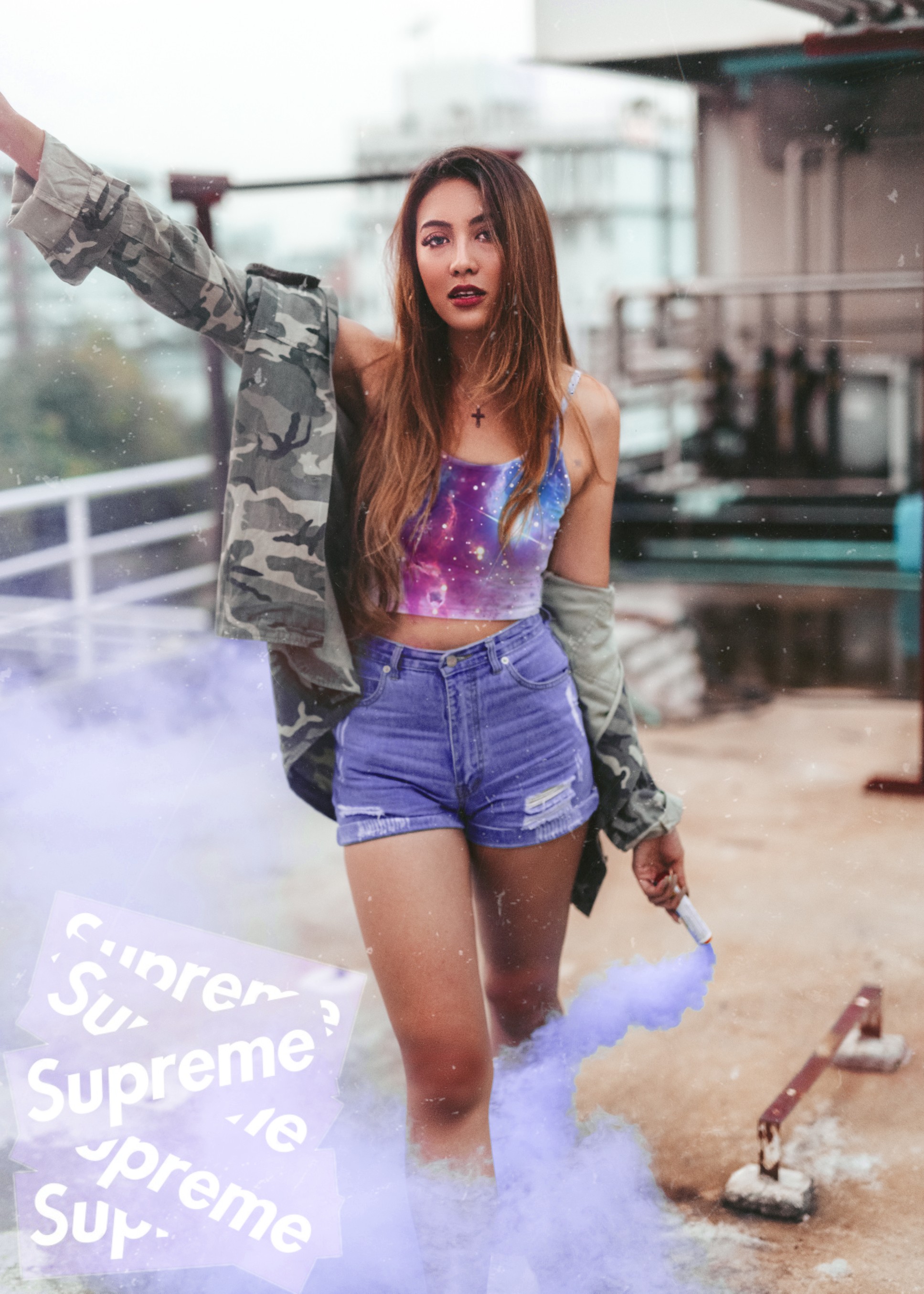 supreme outfit girl