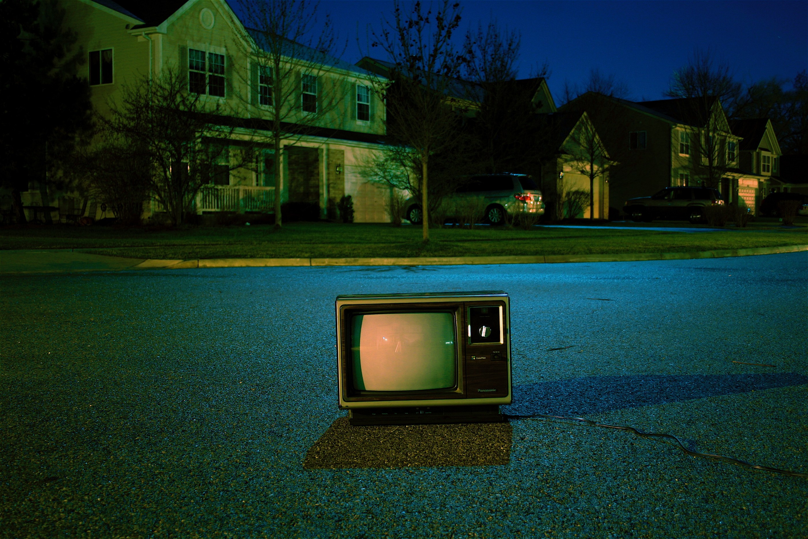 Телевизор на улице