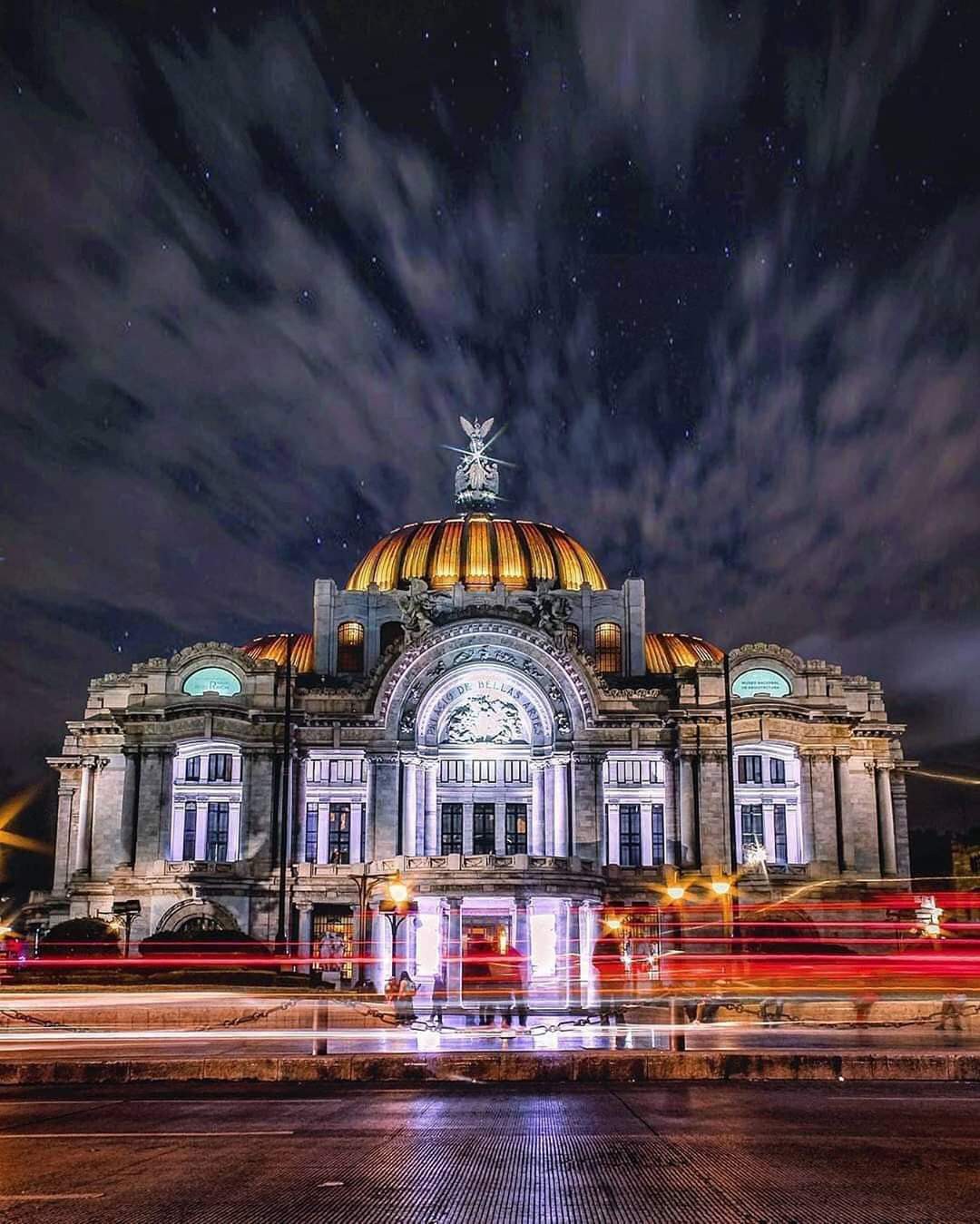 Bellas artes. Дворец изящных искусств Мексика. Дворец изящных искусств Мехико внутри. Дворец изящных искусств в Мехико, Мексика концертный зал. Национальный дворец Мехико внутри.