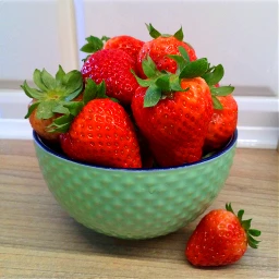 strawberries strawberry strawberrys pchealthylifestyle healthylifestyle