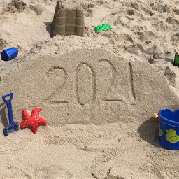 2021 beachdayfun sand beachday bucket starfish sandtoys sunnydays
