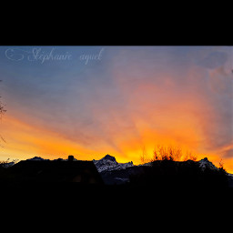 sky skydesteph skystyles_gf mountains sunrise sunrise_sunsets_aroundworld muraz goodmorning sun ciel montagnes aube leverdesoleil switzerland suisse orange